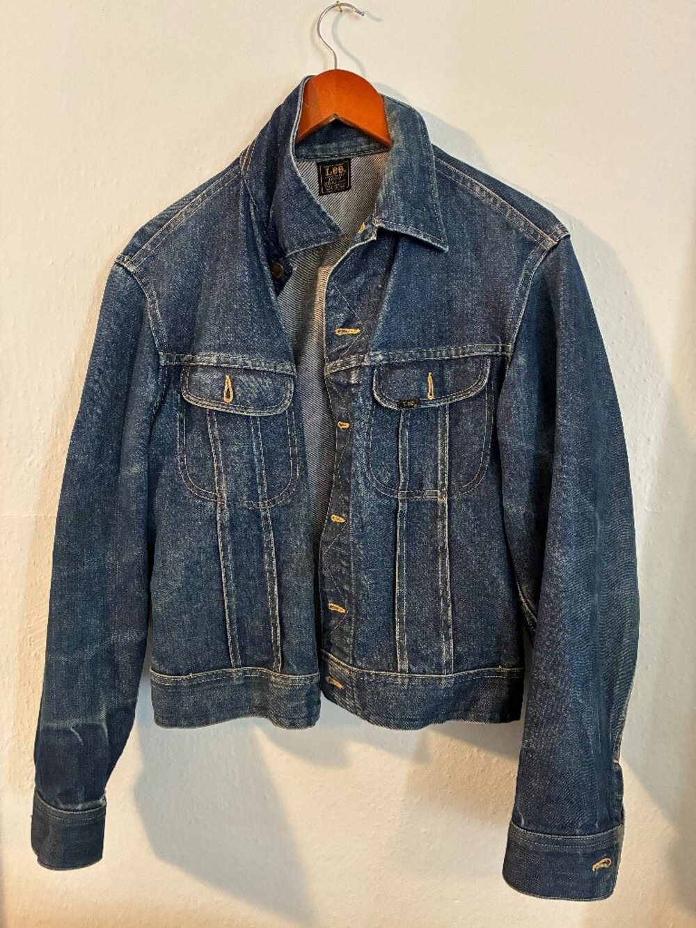 Vintage 1960s Lee 101-J Sanforized Denim Jean Jacket USA Sz 38 Medium Wash Blue